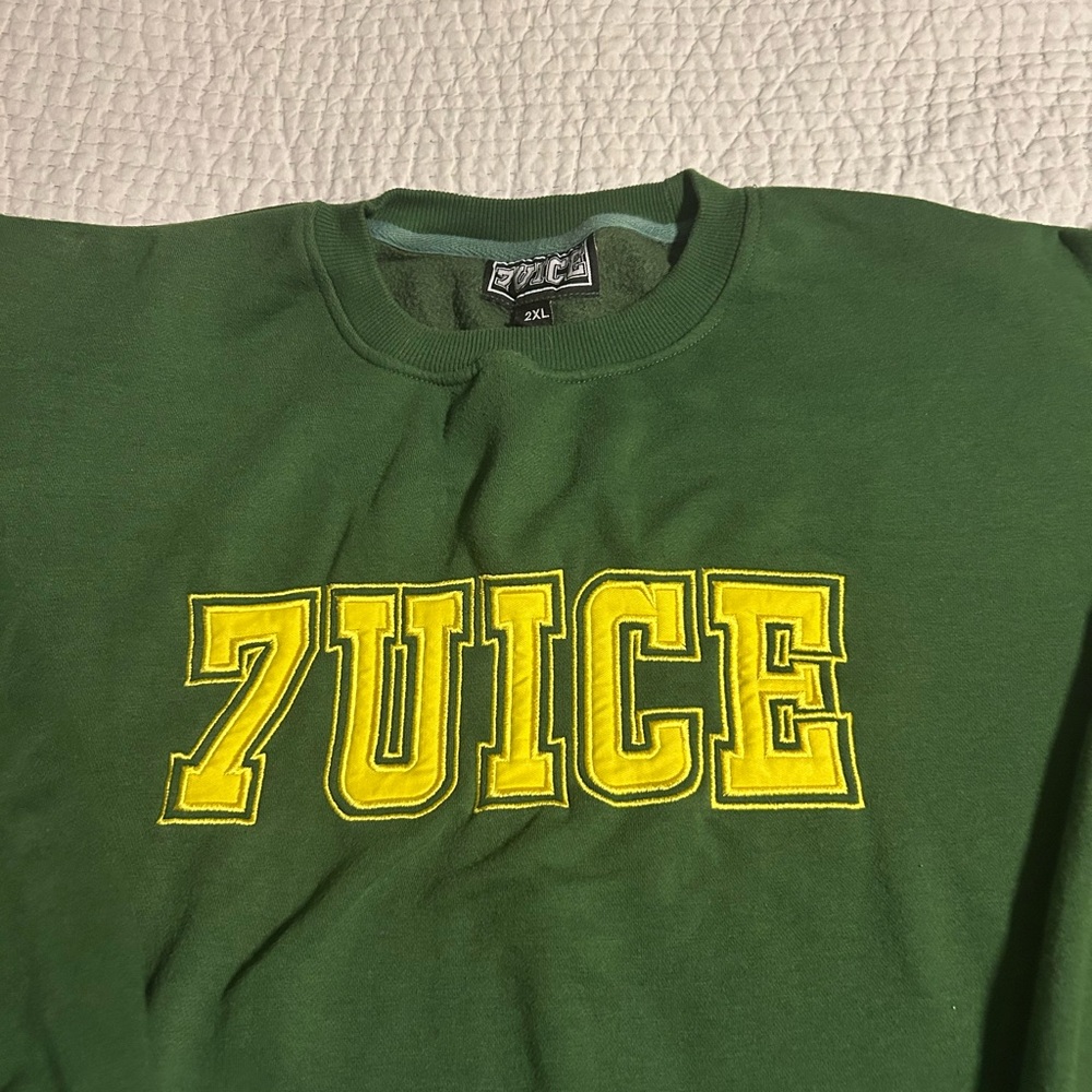 7UICE Green Crewneck Sweater